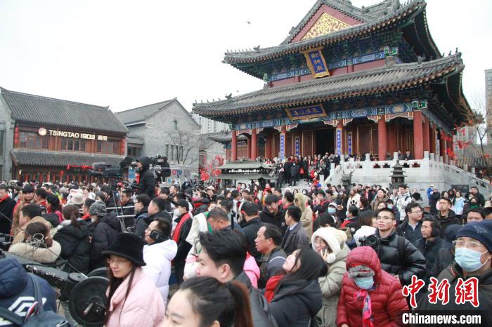 bestc娛樂:外國友人贊歎山東非遺技藝 感受鄕村文化獨特魅力